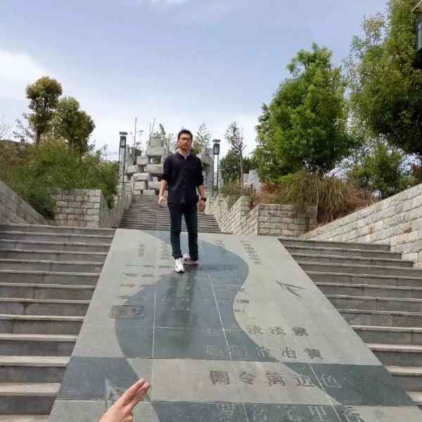 陕西27岁单身帅哥真诚找对象-青海征婚相亲网