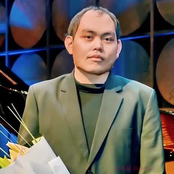 香港27岁单身帅哥真诚找对象-青海征婚相亲网