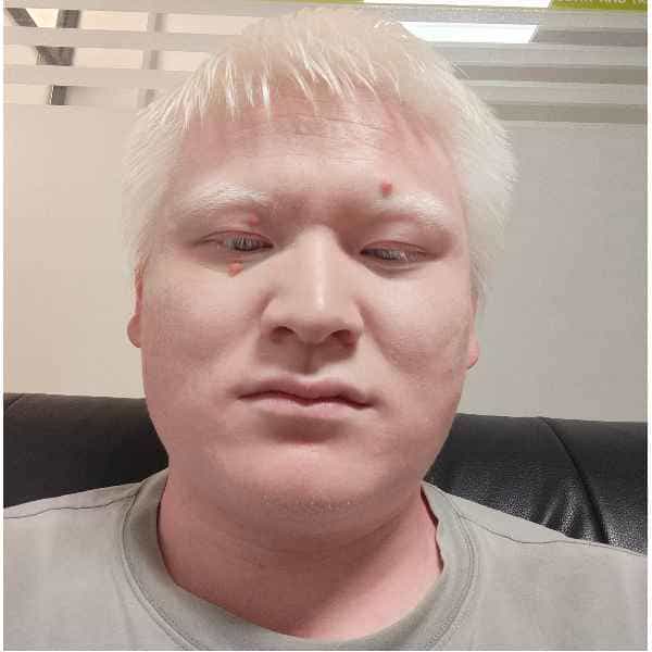 30岁岁安徽单身帅哥 - 青海吉缘网