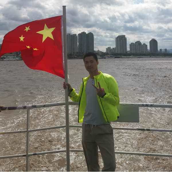31岁岁浙江单身帅哥 - 青海吉缘网