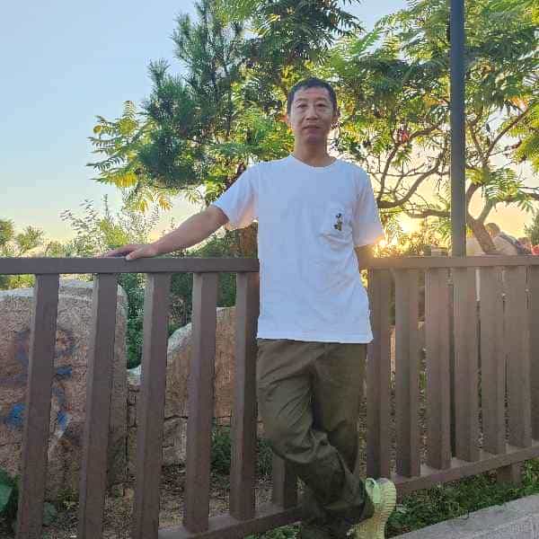 47岁岁辽宁单身帅哥 - 青海吉缘网