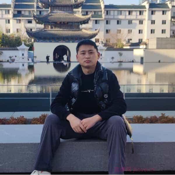 31岁岁湖北单身帅哥 - 青海吉缘网